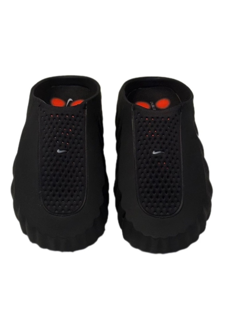 Nike Mind Black Side Like New 9/10 condition Size 10 runs small